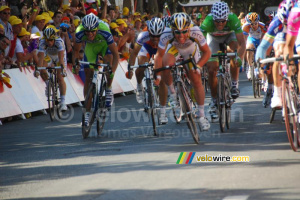 Mark Cavendish (HTC-Columbia) en plein sprint (670x)