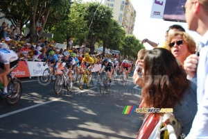 Fabian Cancellara (Team Saxo Bank) en jaune (651x)