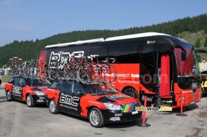 The BMC Racing Team cars and bus (1444x)