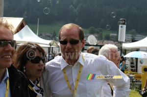 Christian Prudhomme in the soap bubbles (705x)
