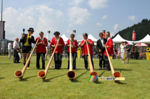 Horn players (916x)
