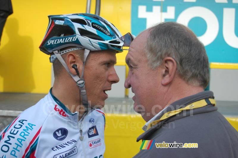 Philippe Gilbert (Omega Pharma-Lotto) with Jean-François Pescheux (2)
