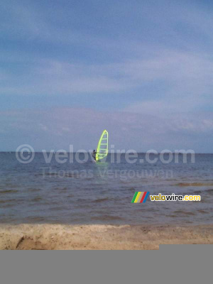 [Lacanau] Dorian surfing on the lake (234x)