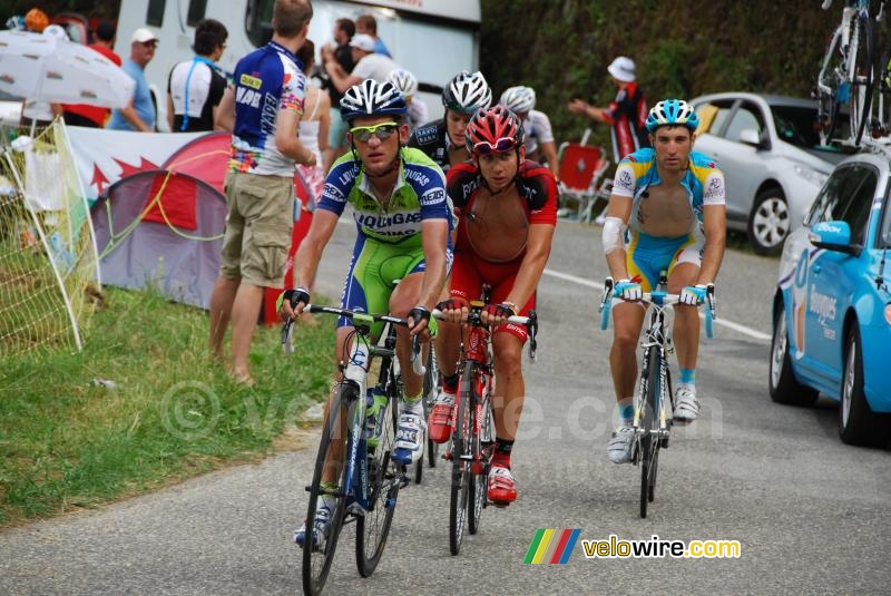 Sylvester Szmyd (Liquigas-Doimo), Steve Morabito (BMC Racing Team) & David de la Fuente (Astana)
