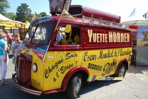 La camionnette d'Yvette Horner du Tour de France 1955 (2447x)