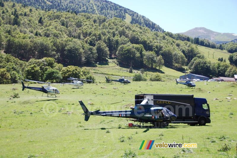 The helicopters of the Tour