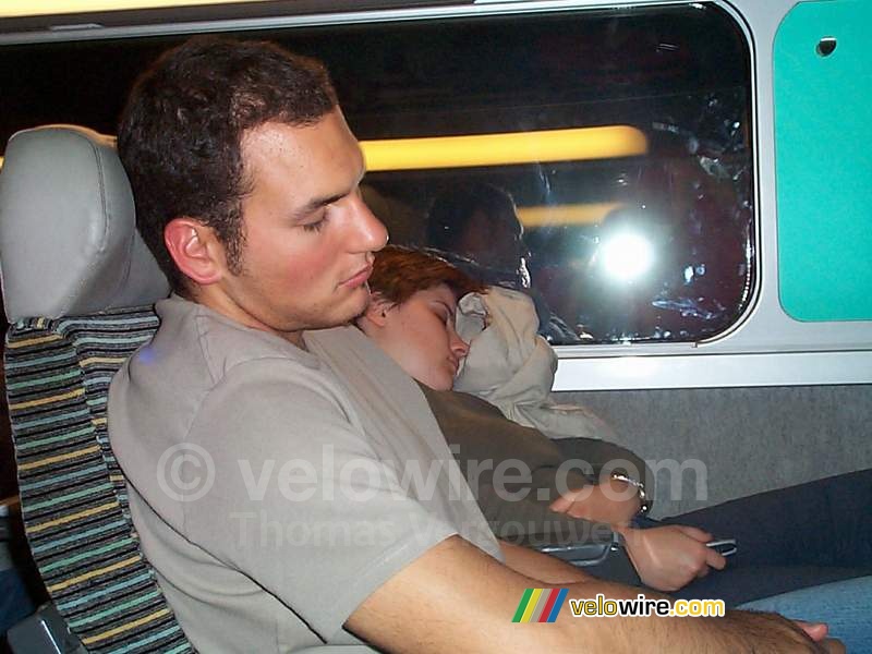 [Weekend Lyon] Cédric & Virginie en train de dormir dans le train