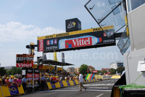 The finish line in Pau (379x)