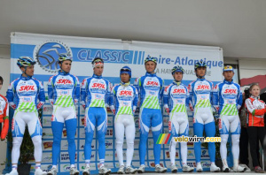The Skil-Shimano team (697x)