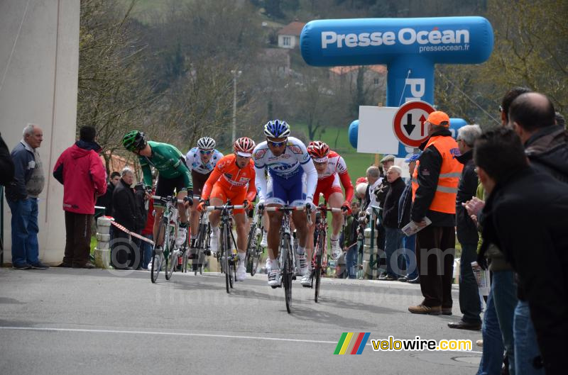 The breakaway in the climb of Saint-Fiacre