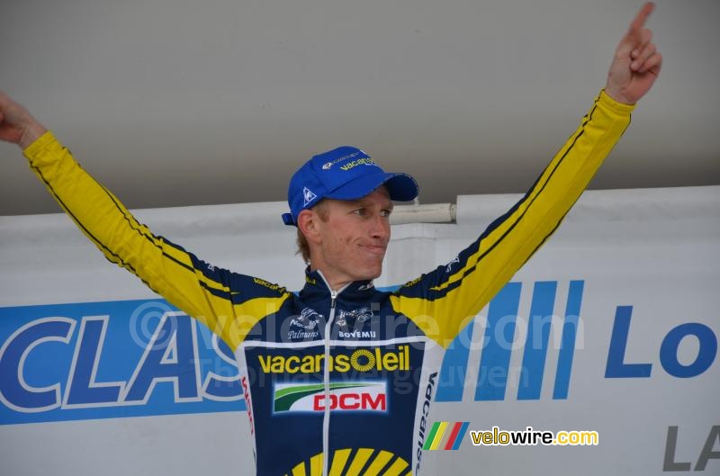 Lieuwe Westra (Vacansoleil-DCM Pro Cycling Team) op het podium (1)