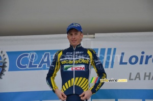 Lieuwe Westra (Vacansoleil-DCM Pro Cycling Team) on the podium (2) (338x)