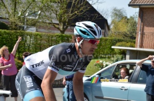 Fabian Cancellara (Team Leopard-Trek) en zone de ravitaillement (462x)