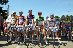 The riders wearing the different jerseys at the start (374x)