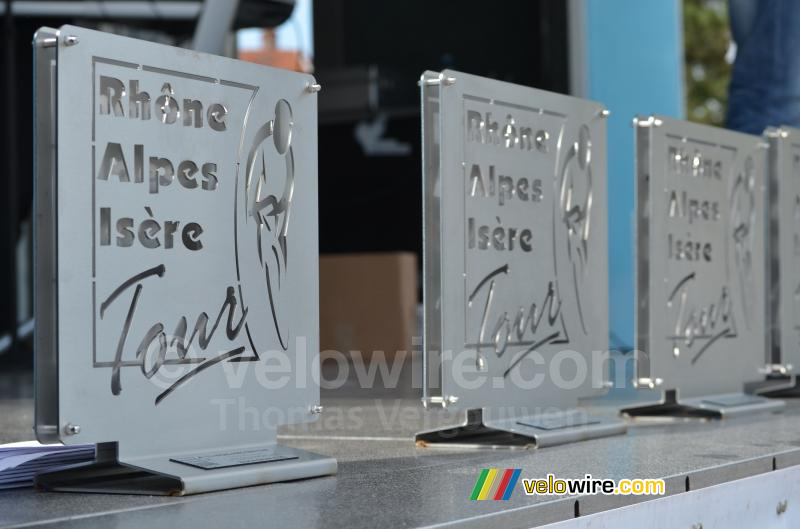 De trofeen van de Rhne Alpes Isre Tour