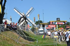 Le moulin du Mont des Alouettes (363x)