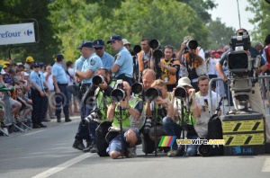 The photographers on the finish line (527x)