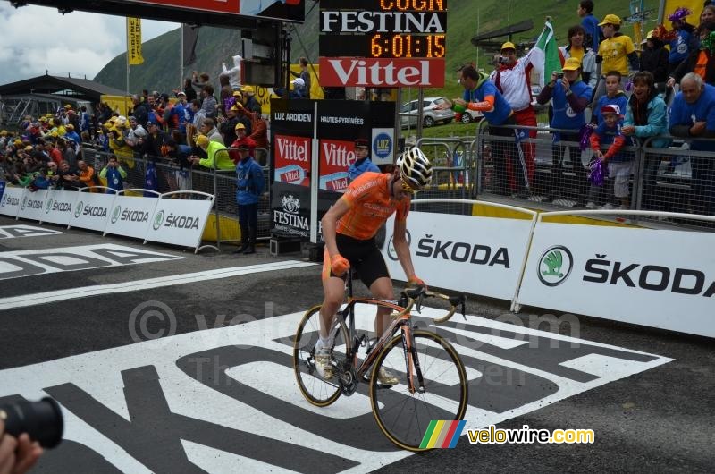 Samuel Sanchez (Euskaltel-Euskadi) wint de etappe (3)