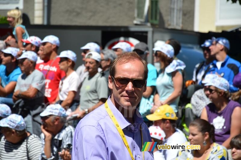 Christian Prudhomme voor het publiek van de Tour de France