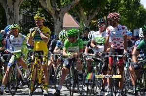 The yellow, green, white and polka dot jersey ready for the start (432x)
